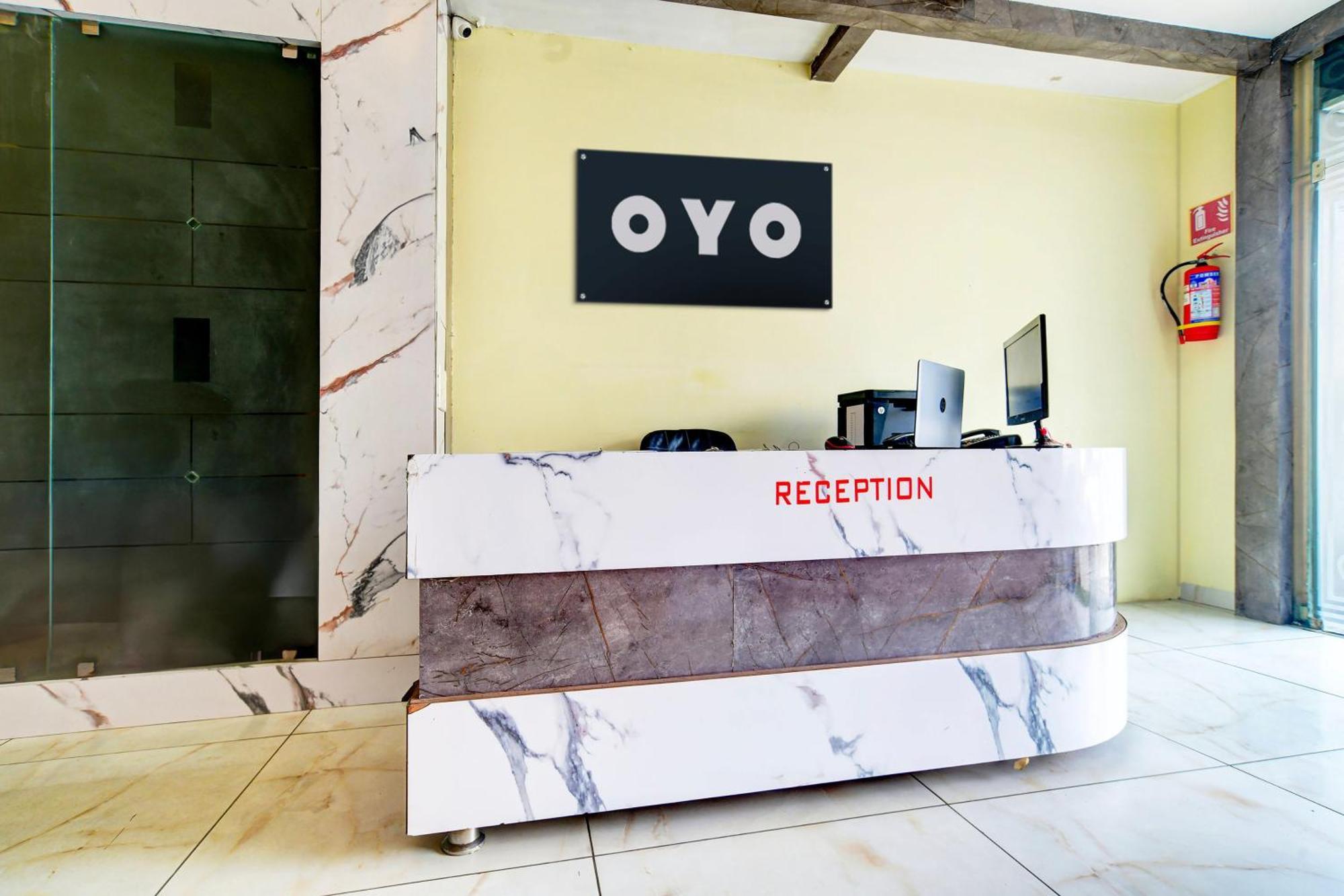 Hotel O Svl Inn Индаур Экстерьер фото