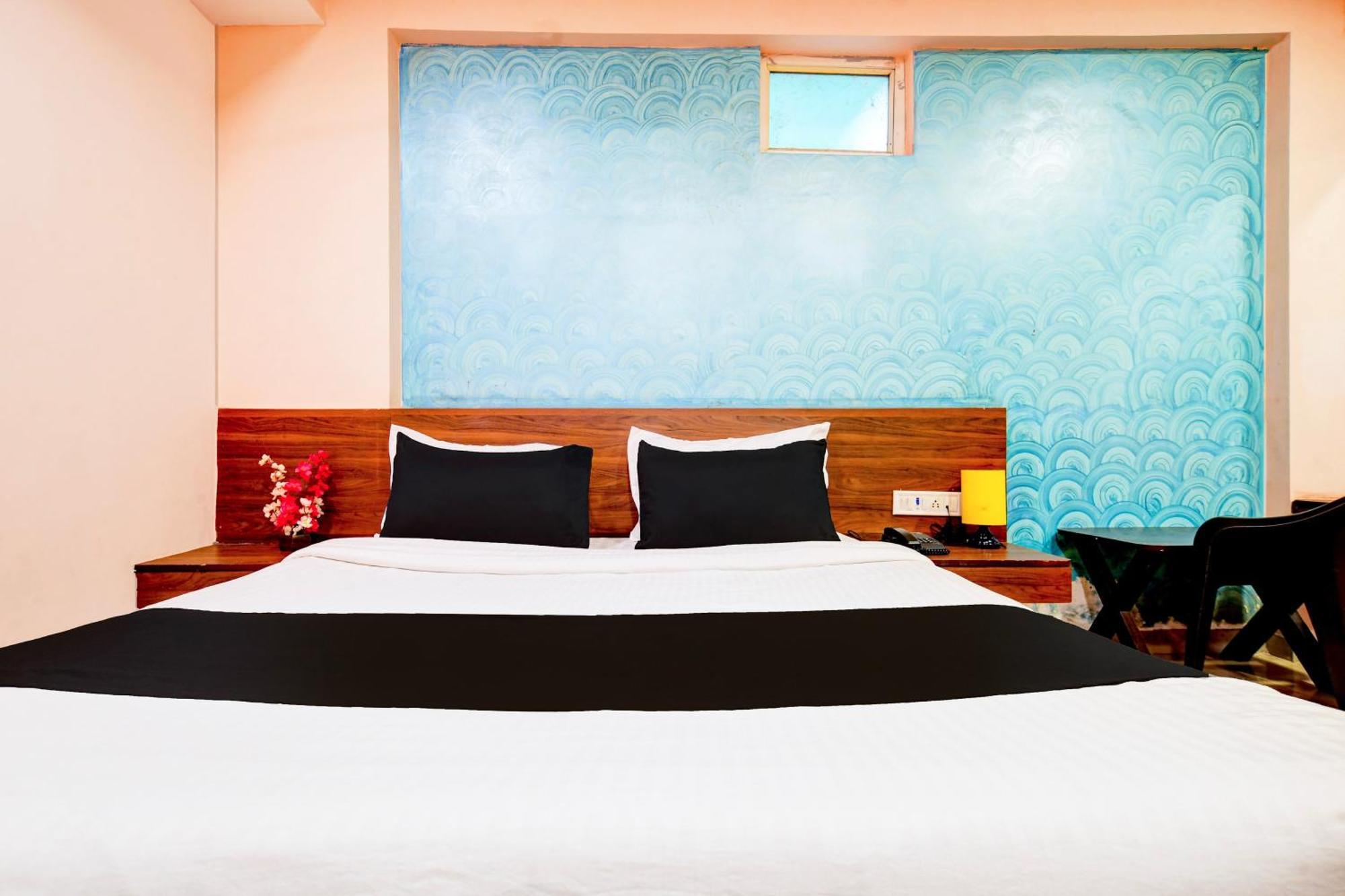 Hotel O Svl Inn Индаур Экстерьер фото