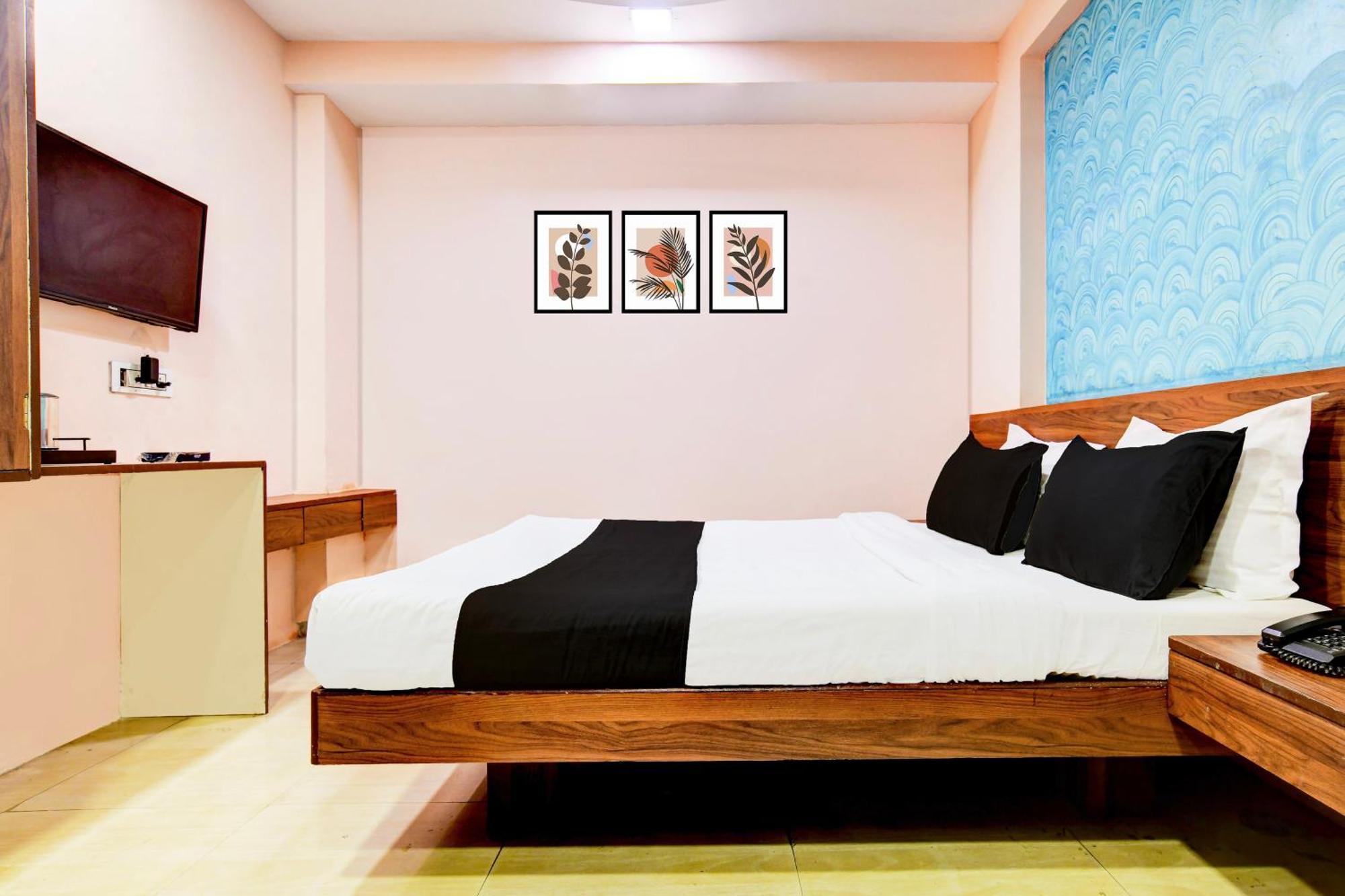 Hotel O Svl Inn Индаур Экстерьер фото