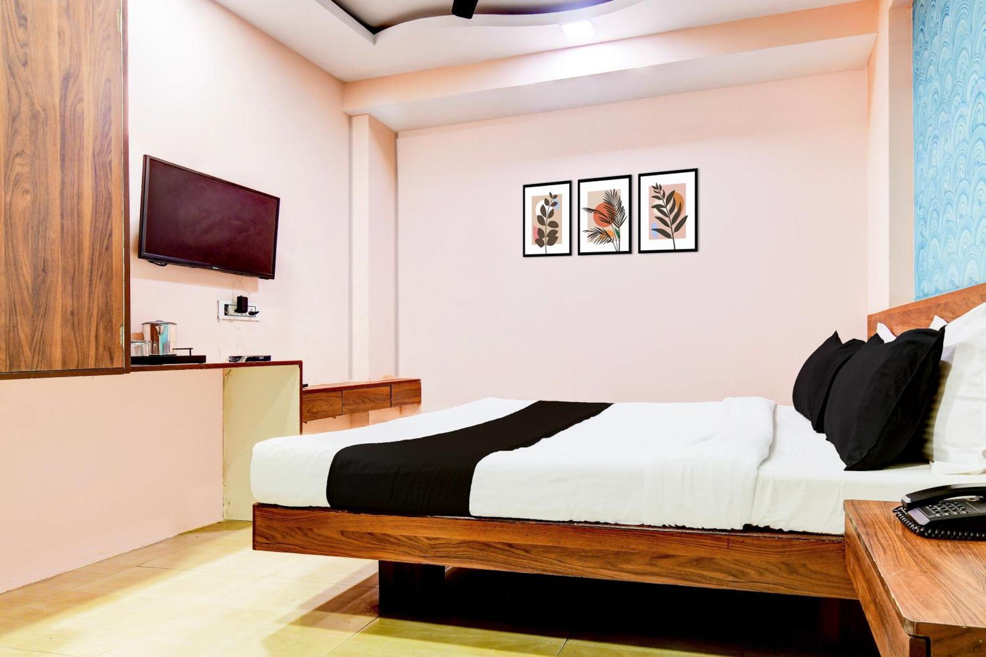 Hotel O Svl Inn Индаур Экстерьер фото