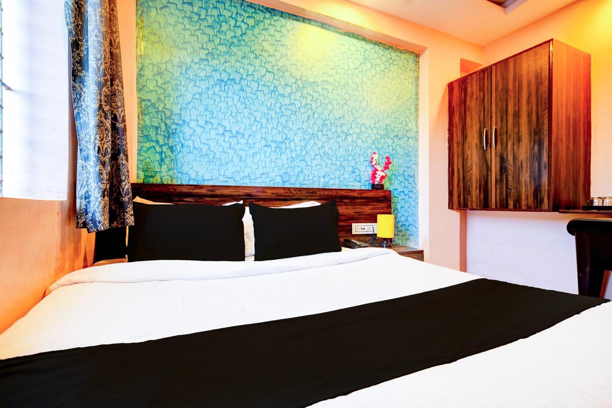 Hotel O Svl Inn Индаур Экстерьер фото